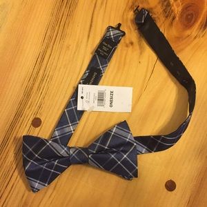 Banana Republic Accessories - Men’s Banana Republic bow tie 100% silk Banana Republic Accessories - Men’s Banana Republic bow tie 100% silk